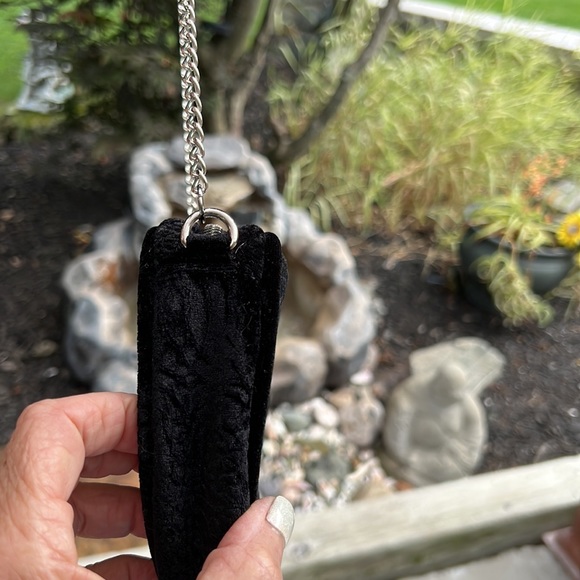 Velvet Crossbody - Picture 3 of 5
